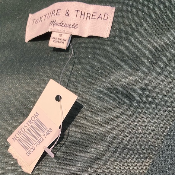 Madewell texture & thread crepe wrap top green small NWT - Picture 3 of 6